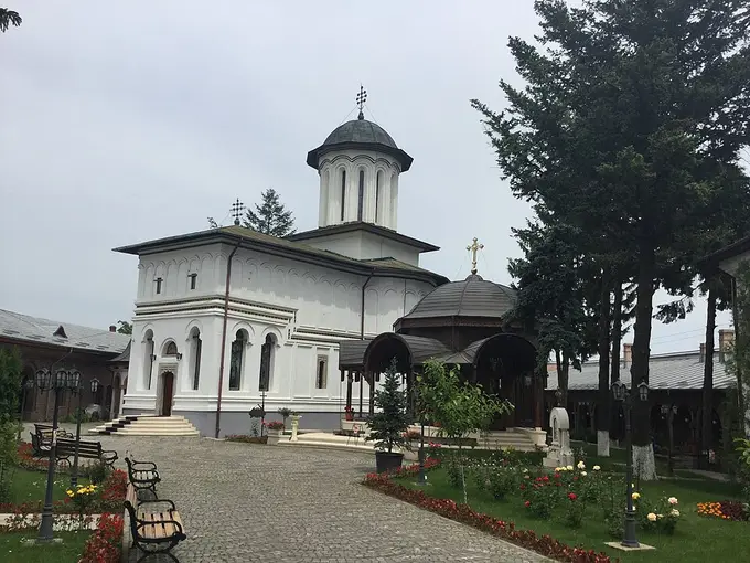 Mănăstirea Plumbuita